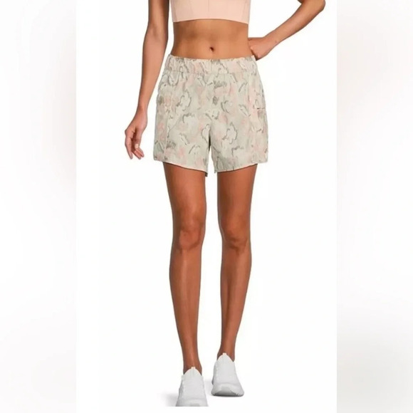 Free People Movement NWT In The Wild Printed Shorts sz XS $68 MSRP - Picture 10 of 16